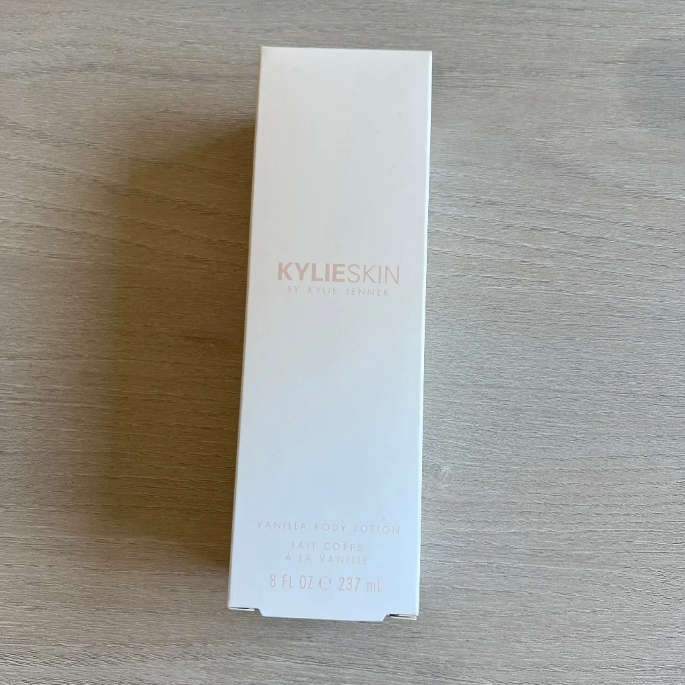 Kylie Cosmetics vanilla body lotion - Picture 7 of 7